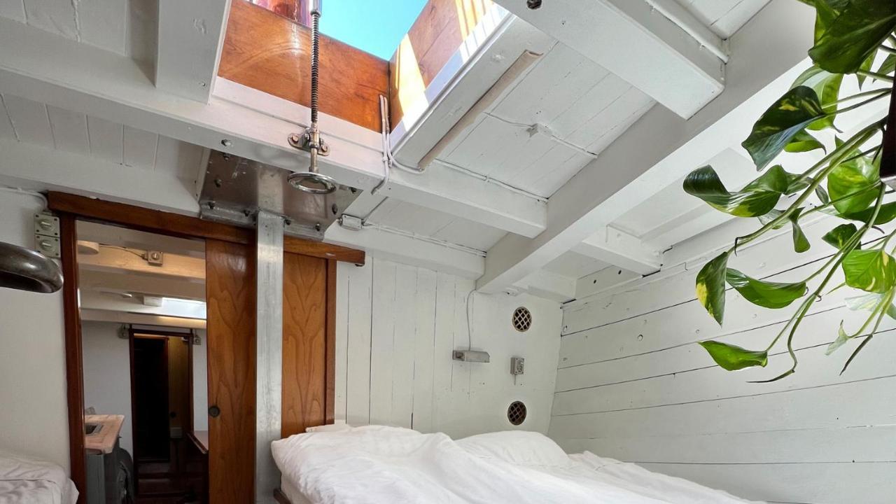 Varra Water - Unique Boat Accomodation - Bornholm Neksø Eksteriør bilde